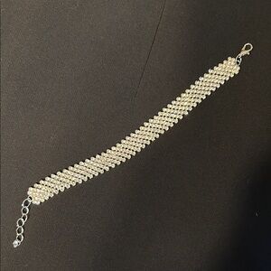 Swarovski Crystal Elegant Silver Bracelet NEW